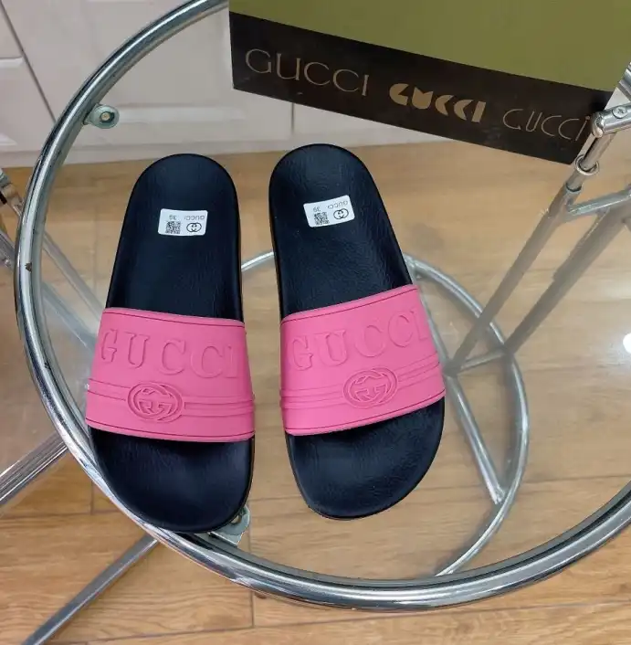 hype Gucci Slippers