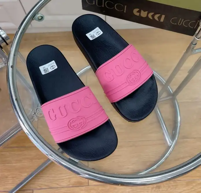 hype Gucci Slippers