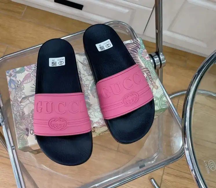 hype Gucci Slippers