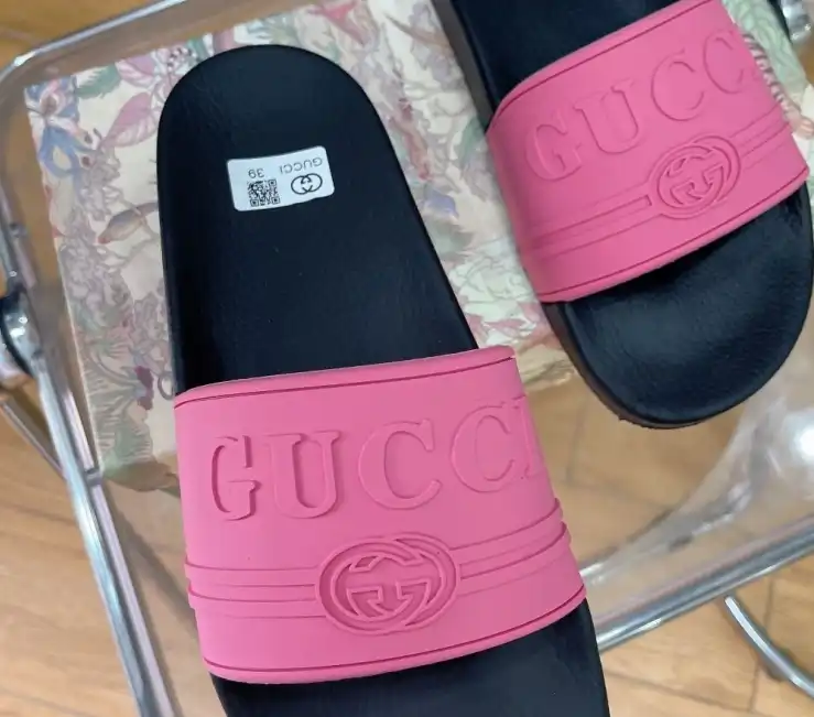 hype Gucci Slippers