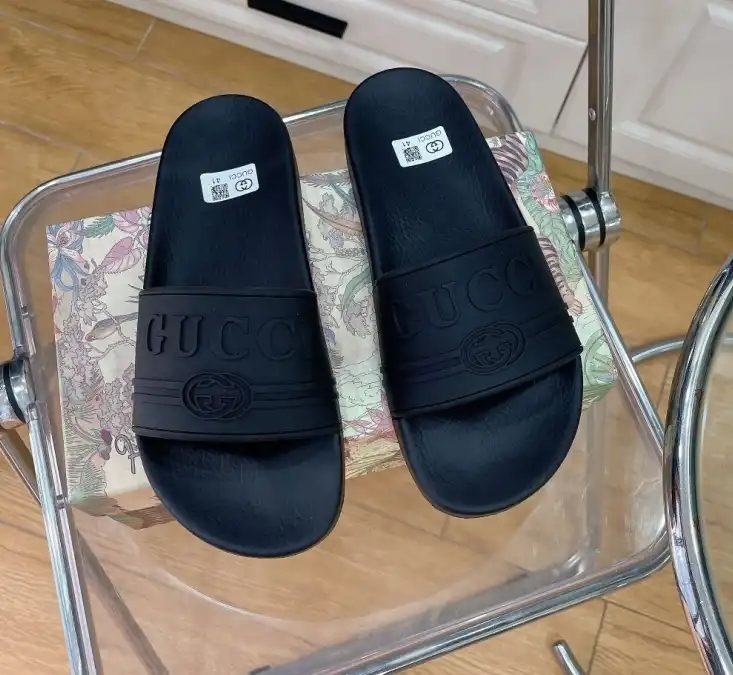 hype Gucci Slippers