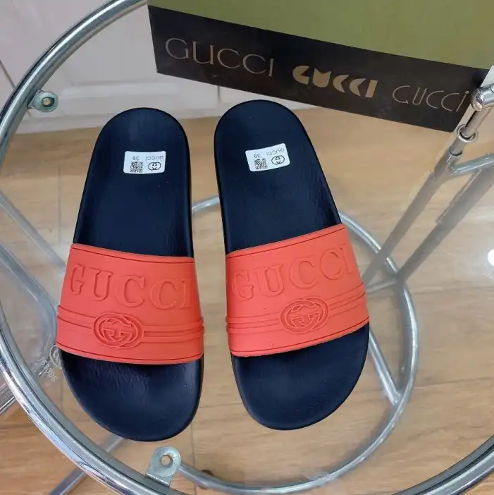 hype Gucci Slippers