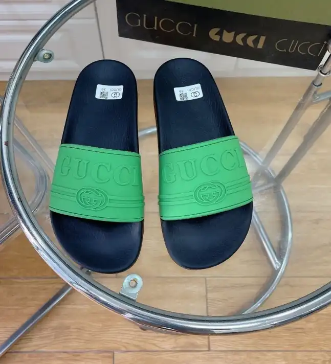 hype Gucci Slippers