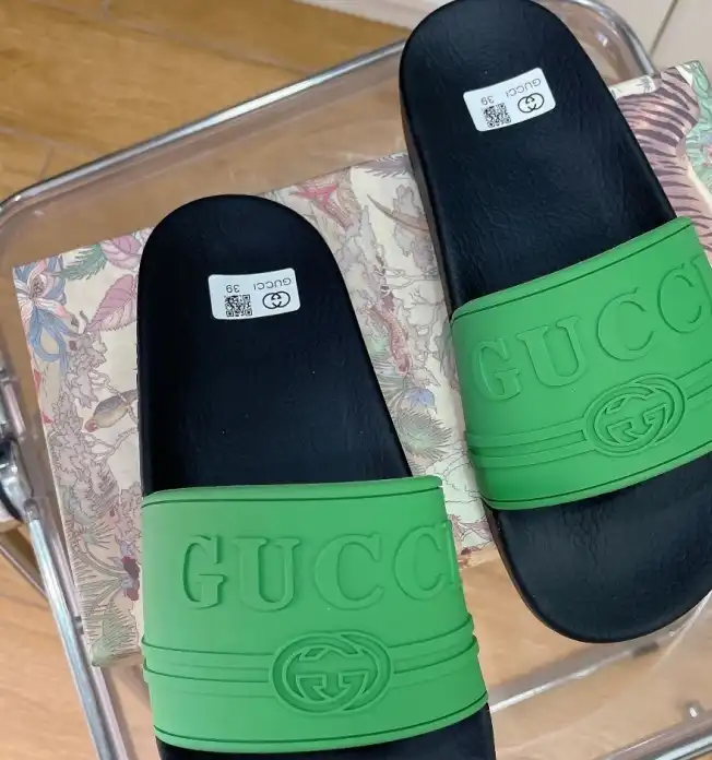 hype Gucci Slippers