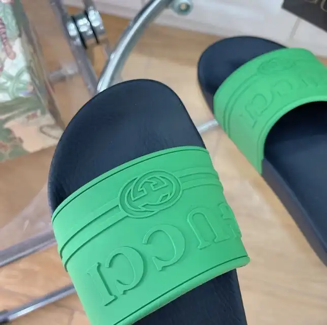 hype Gucci Slippers