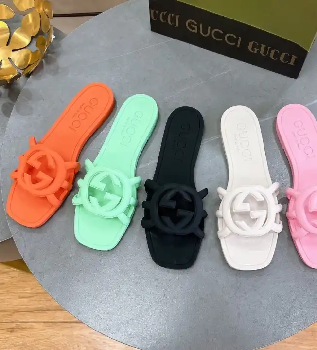 hype Gucci Slippers