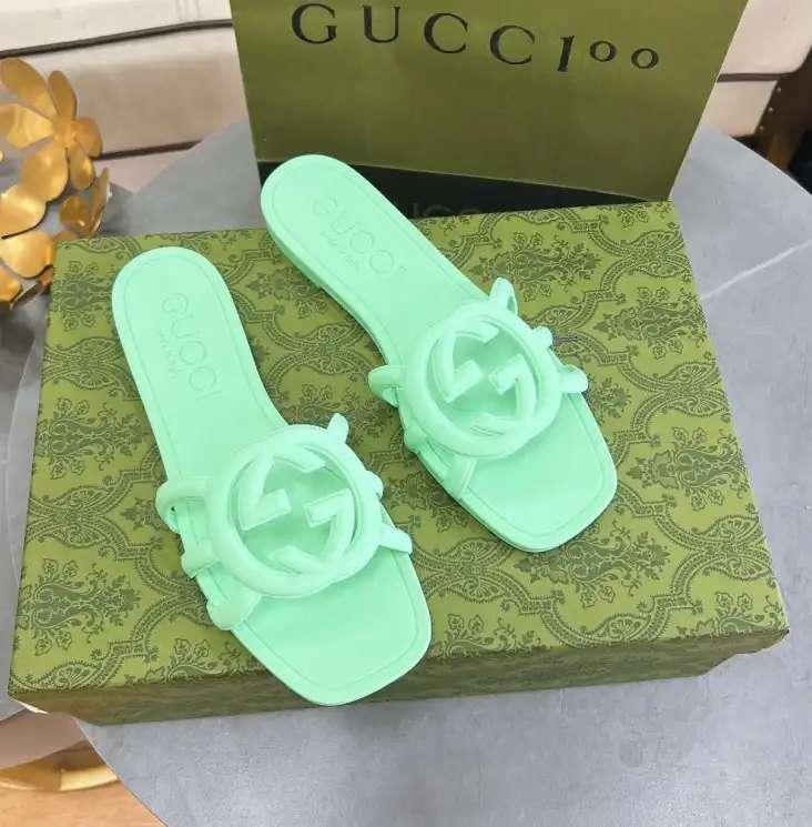 hype Gucci Slippers