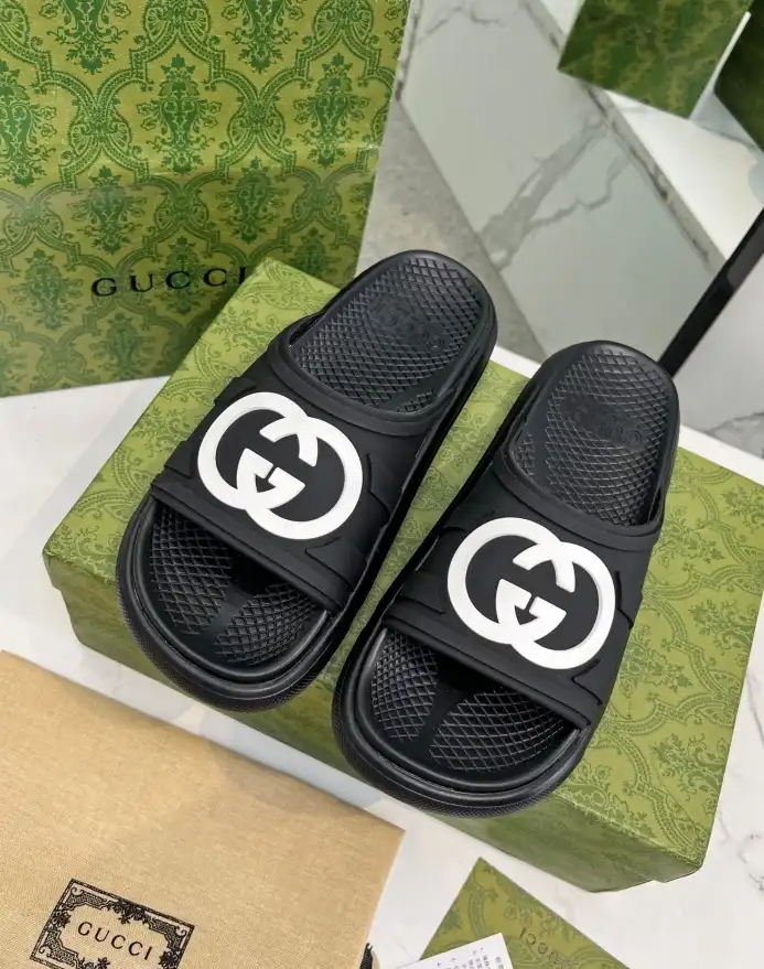 hype Gucci Slippers