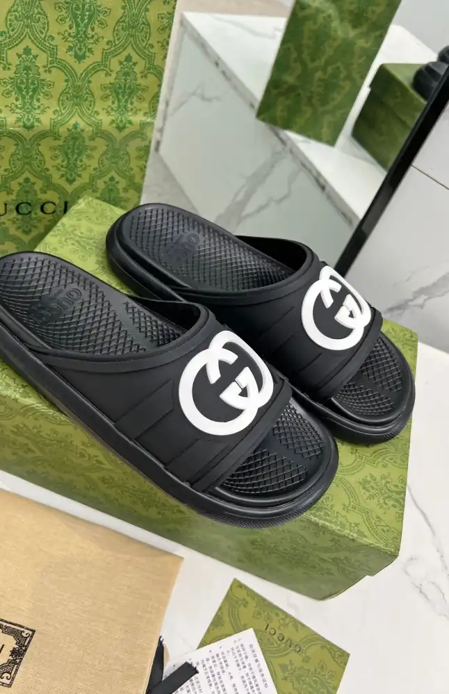 hype Gucci Slippers