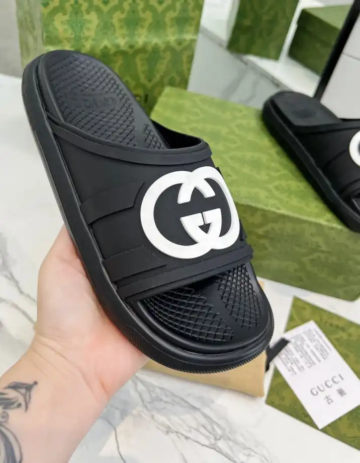 hype Gucci Slippers