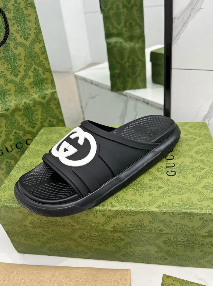 hype Gucci Slippers