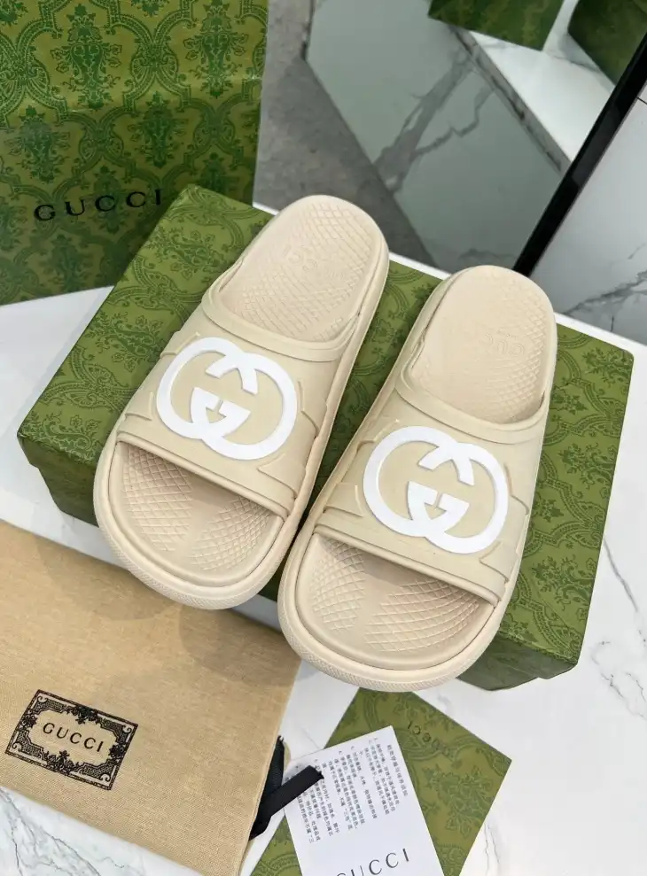 hype Gucci Slippers