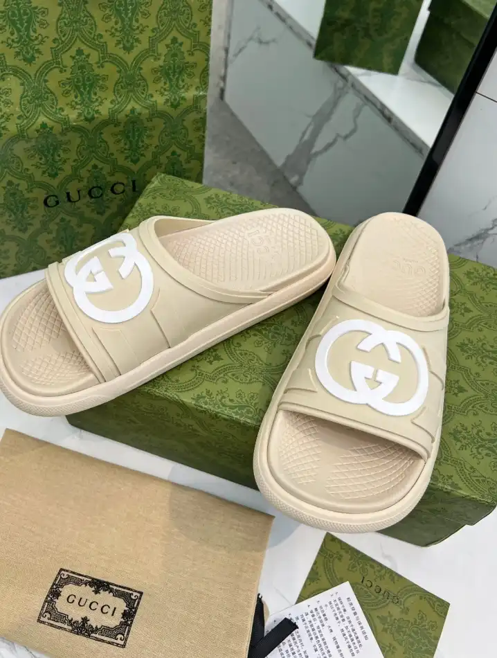 hype Gucci Slippers