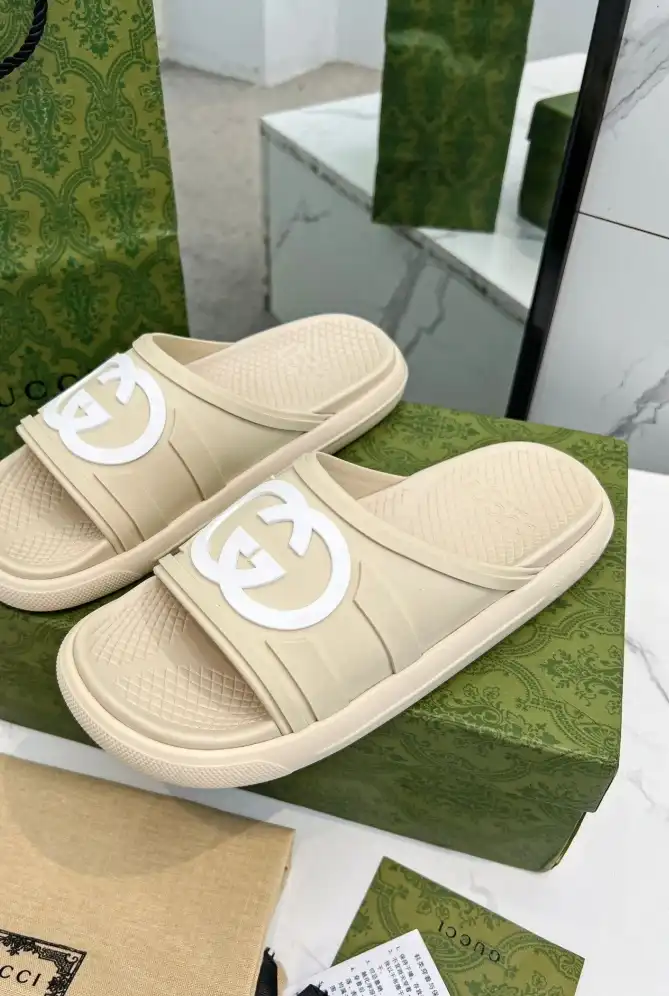 hype Gucci Slippers