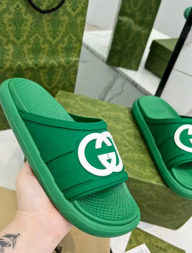 hype Gucci Slippers