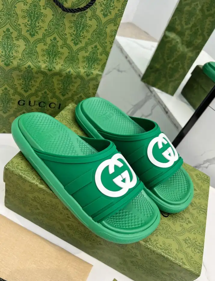 hype Gucci Slippers