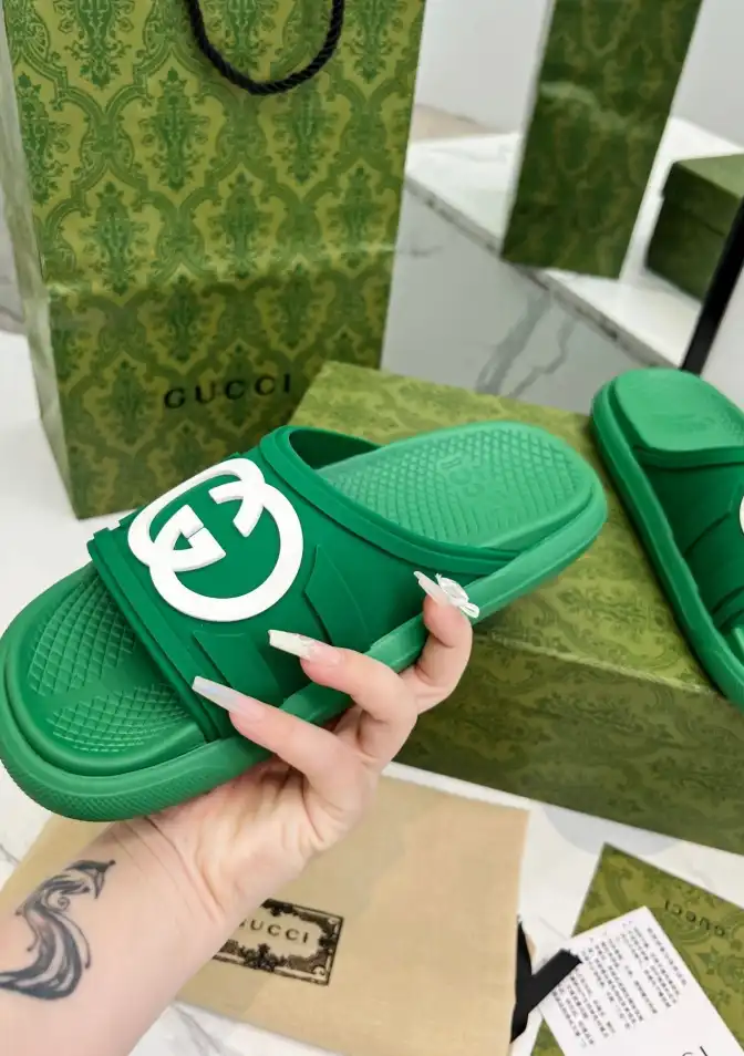 hype Gucci Slippers