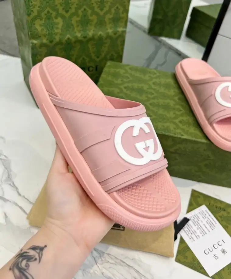 hype Gucci Slippers