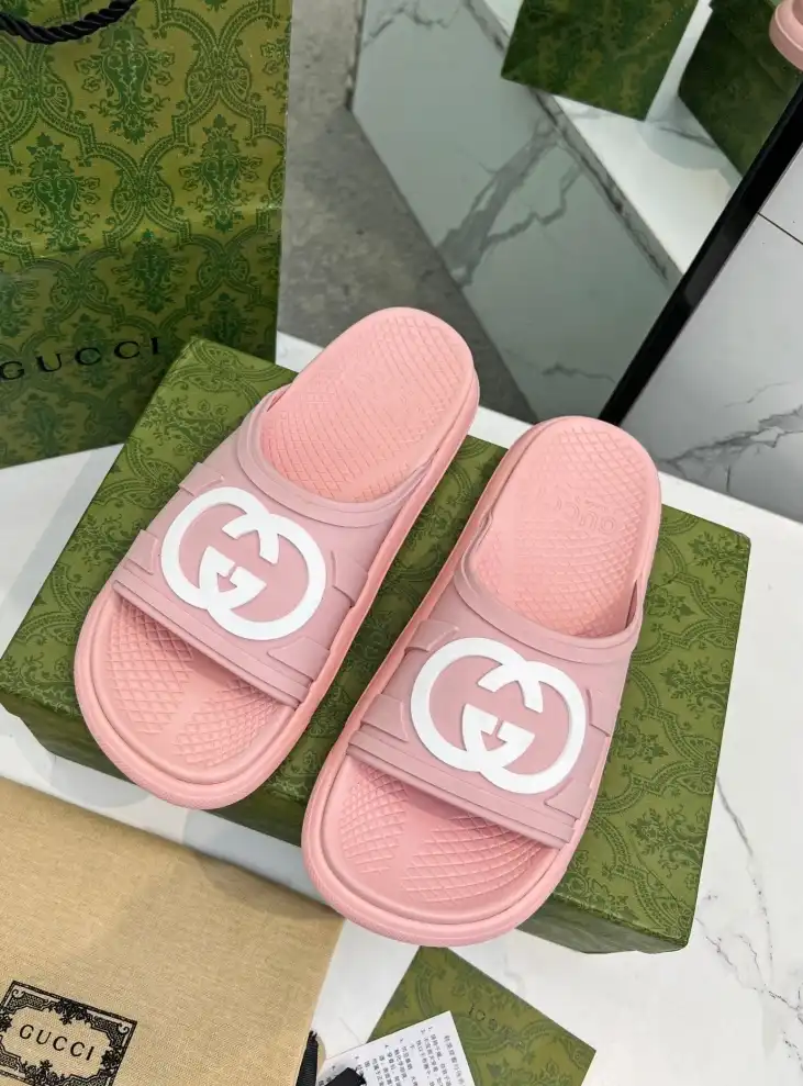 hype Gucci Slippers