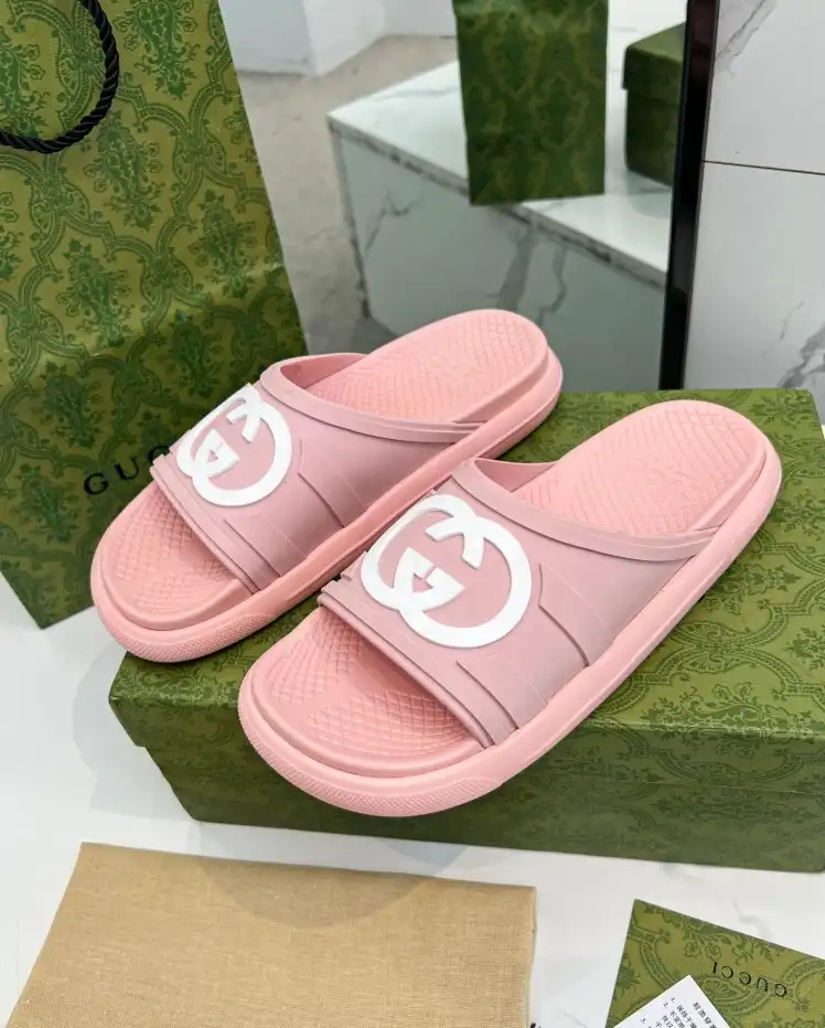 hype Gucci Slippers