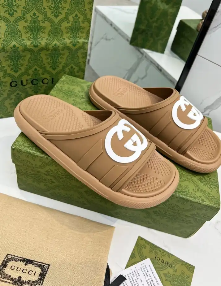 hype Gucci Slippers