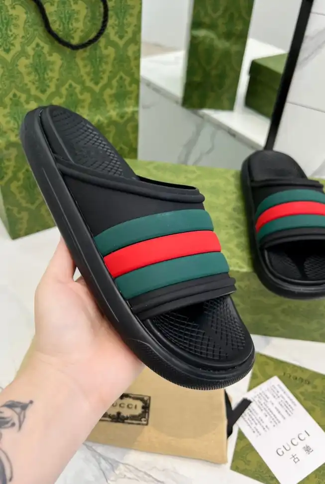 hype Gucci Slippers