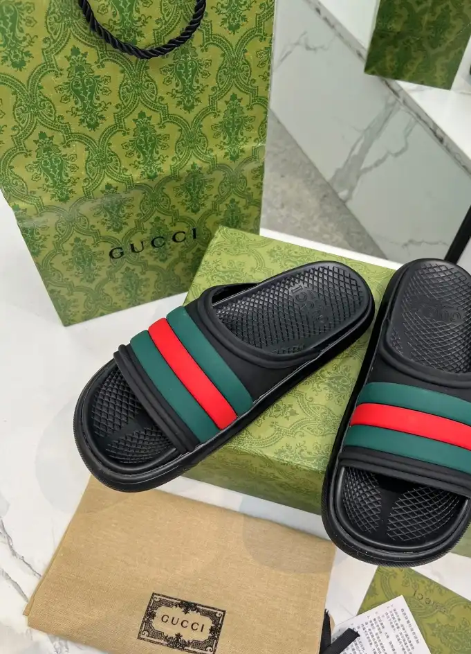 hype Gucci Slippers