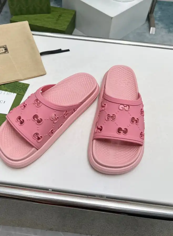 hype Gucci Slippers