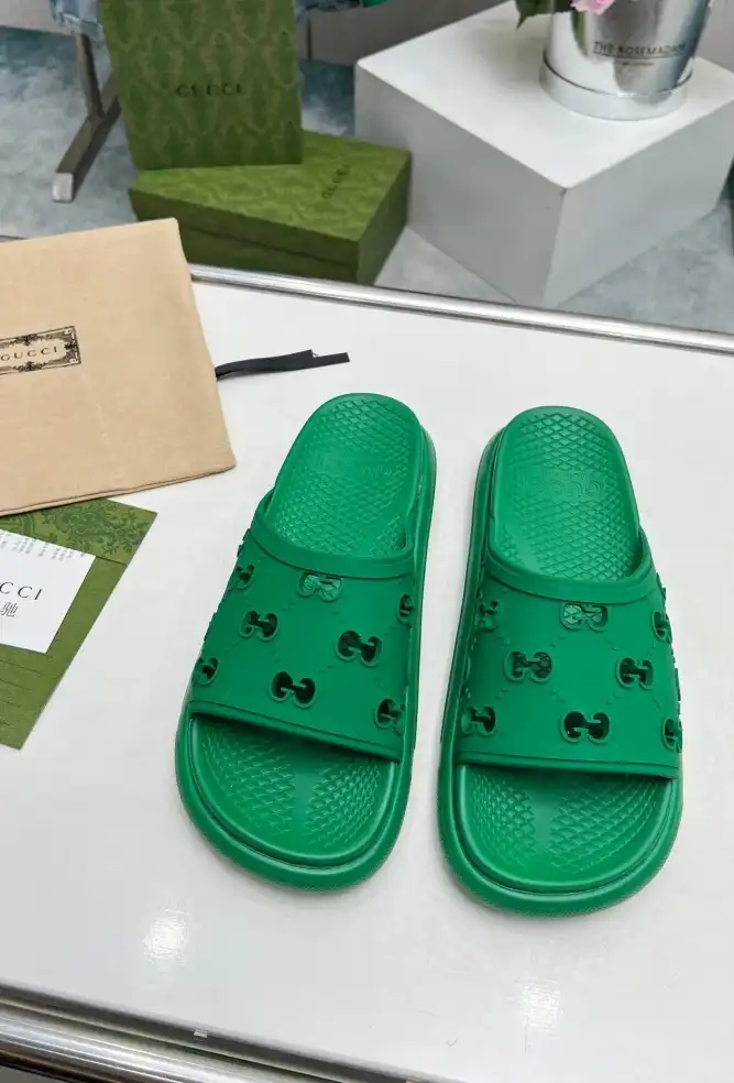 hype Gucci Slippers