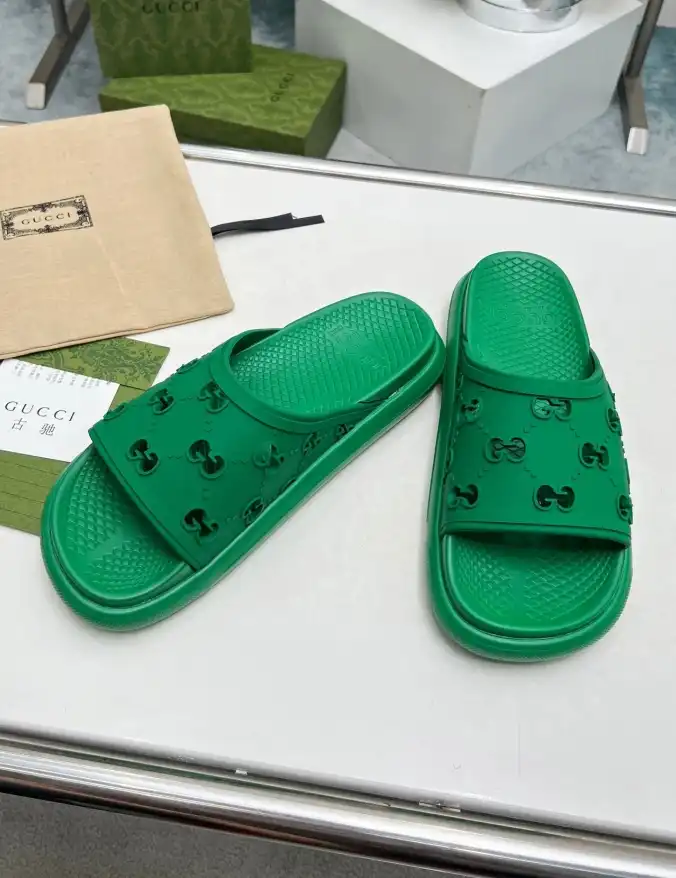 hype Gucci Slippers