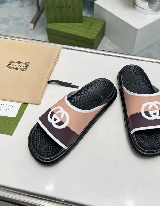 hype Gucci Slippers