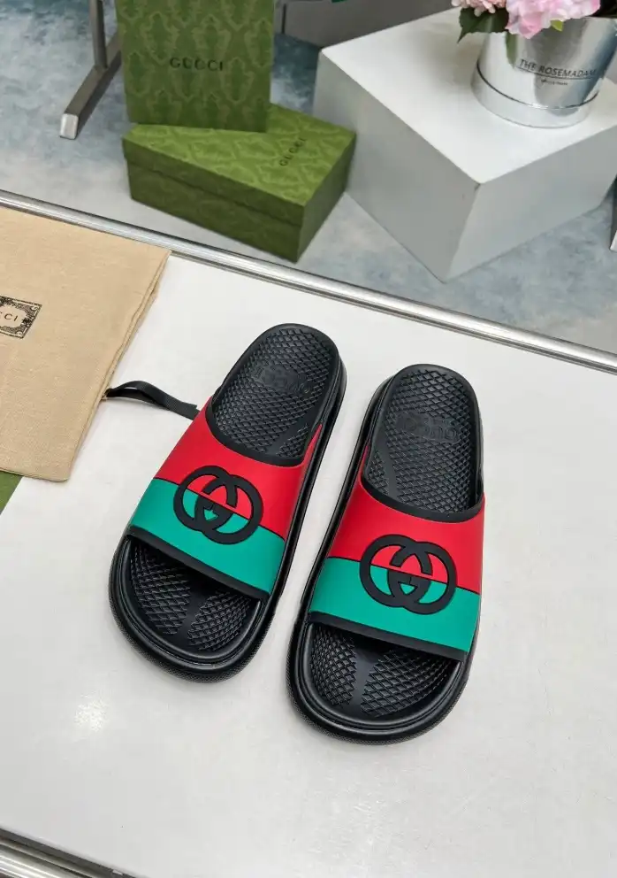 hype Gucci Slippers