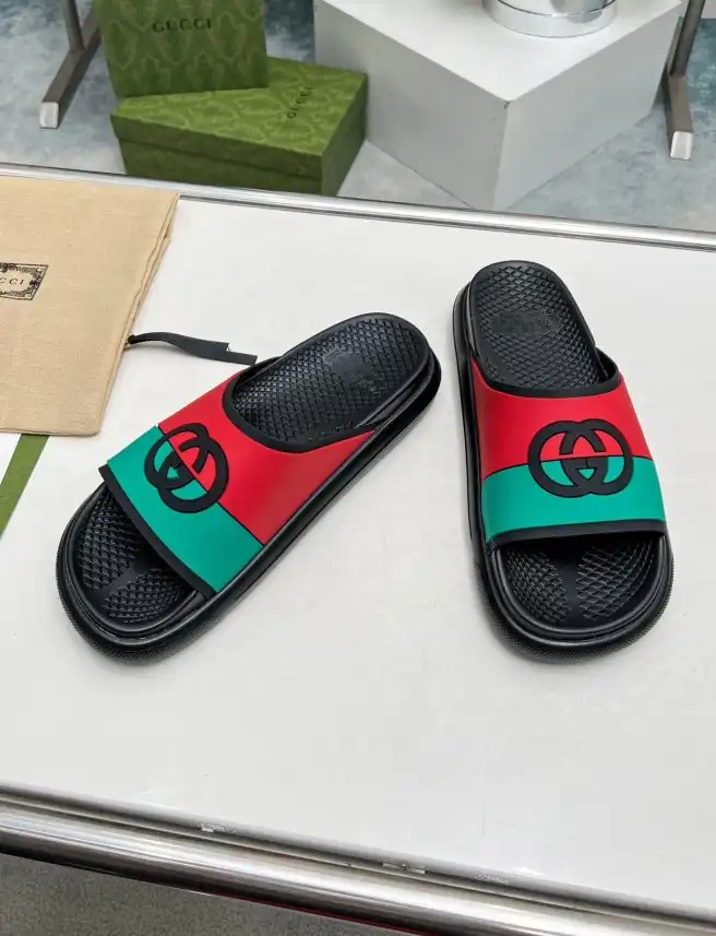 hype Gucci Slippers