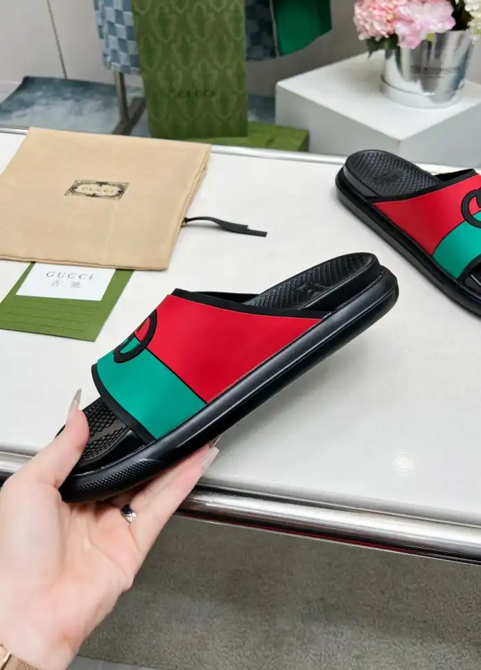 hype Gucci Slippers