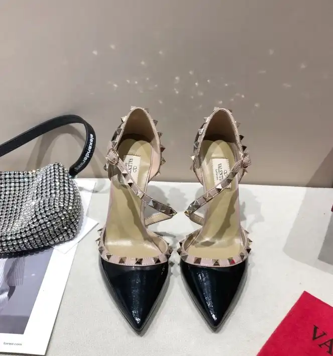 hype Valentino High Heels