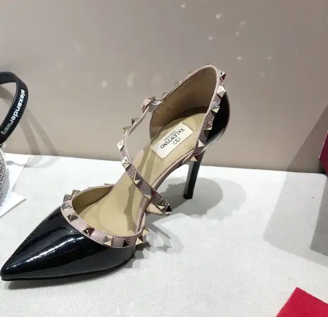 hype Valentino High Heels