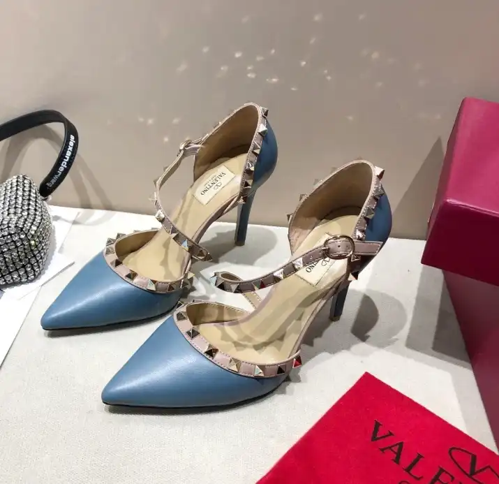 hype Valentino High Heels