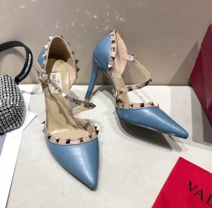 hype Valentino High Heels