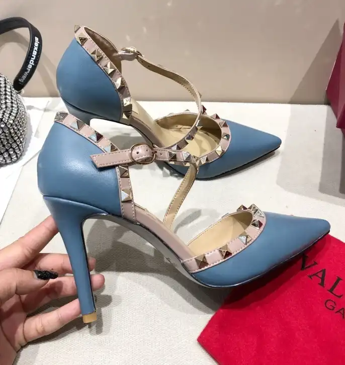 hype Valentino High Heels