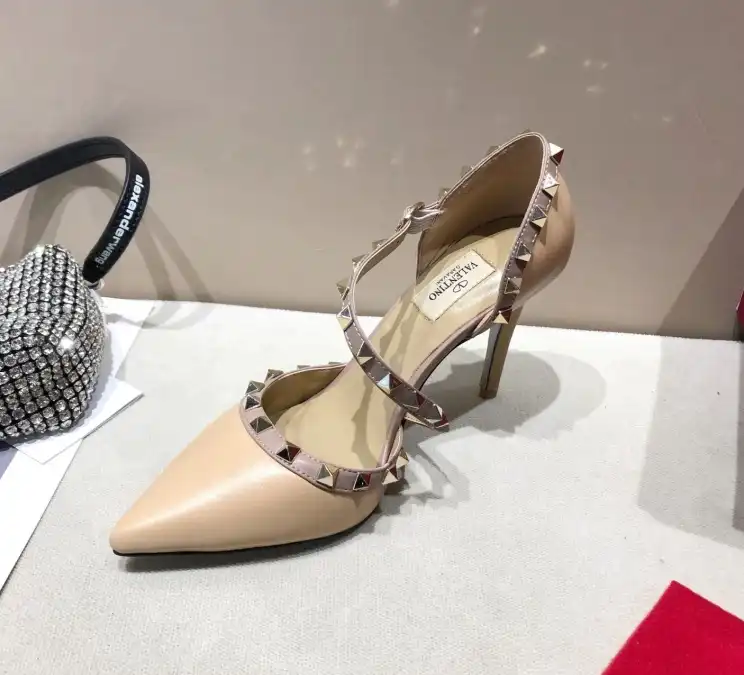 hype Valentino High Heels