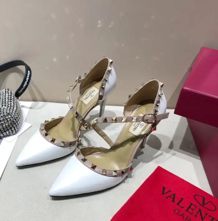 hype Valentino High Heels