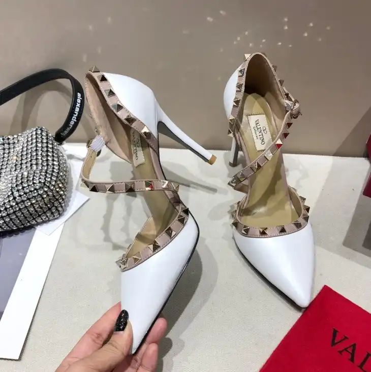 hype Valentino High Heels