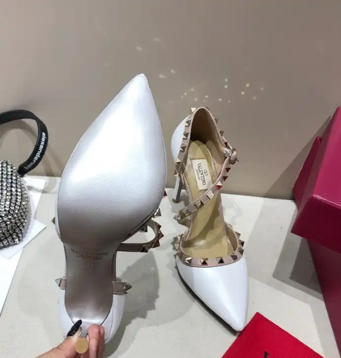 hype Valentino High Heels