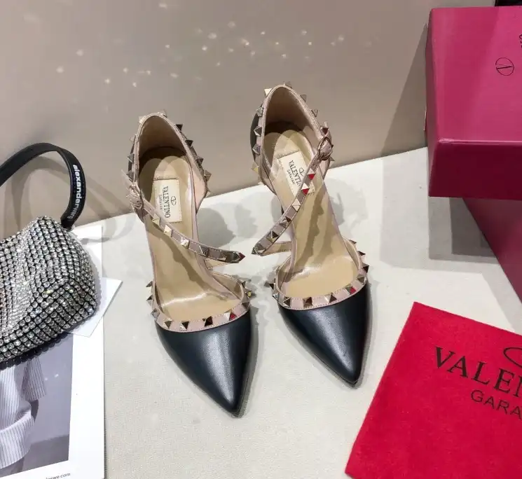 hype Valentino High Heels