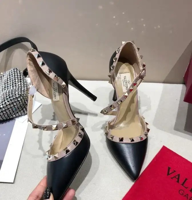 hype Valentino High Heels