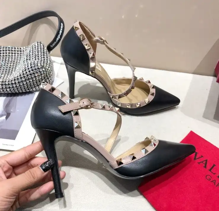 hype Valentino High Heels