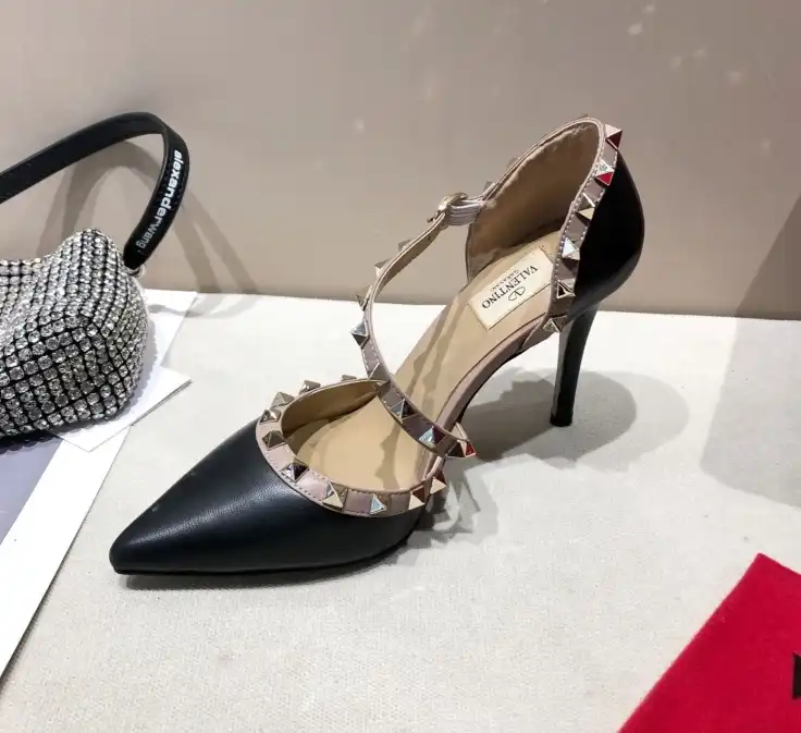 hype Valentino High Heels