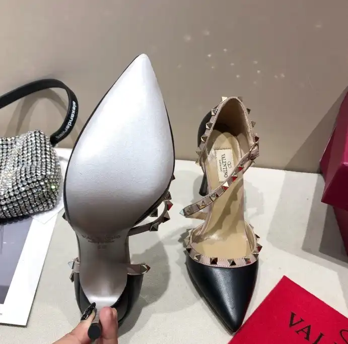 hype Valentino High Heels