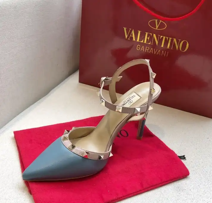 hype Valentino High Heels