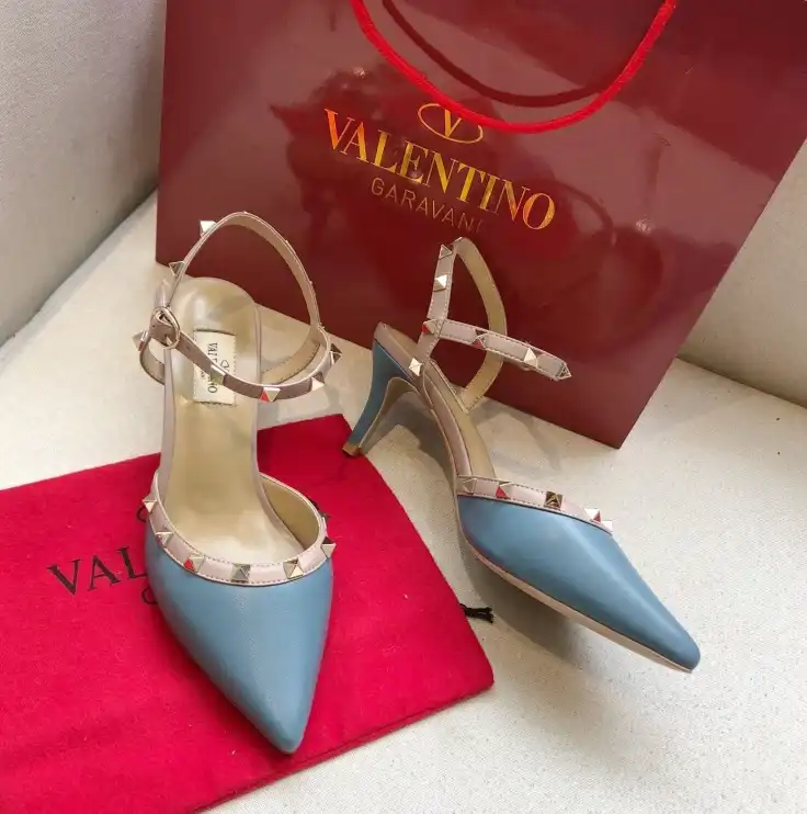 hype Valentino High Heels